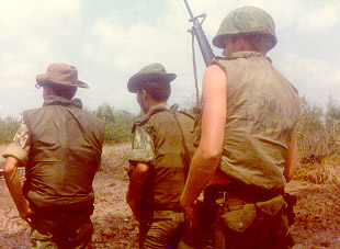 Ambush12.jpg (36198 bytes)