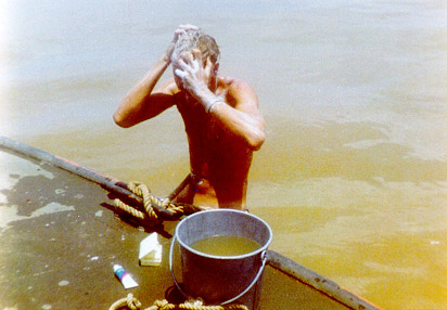 Day4.jpg (48095 bytes)