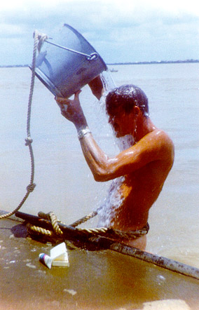 Day5.jpg (51625 bytes)